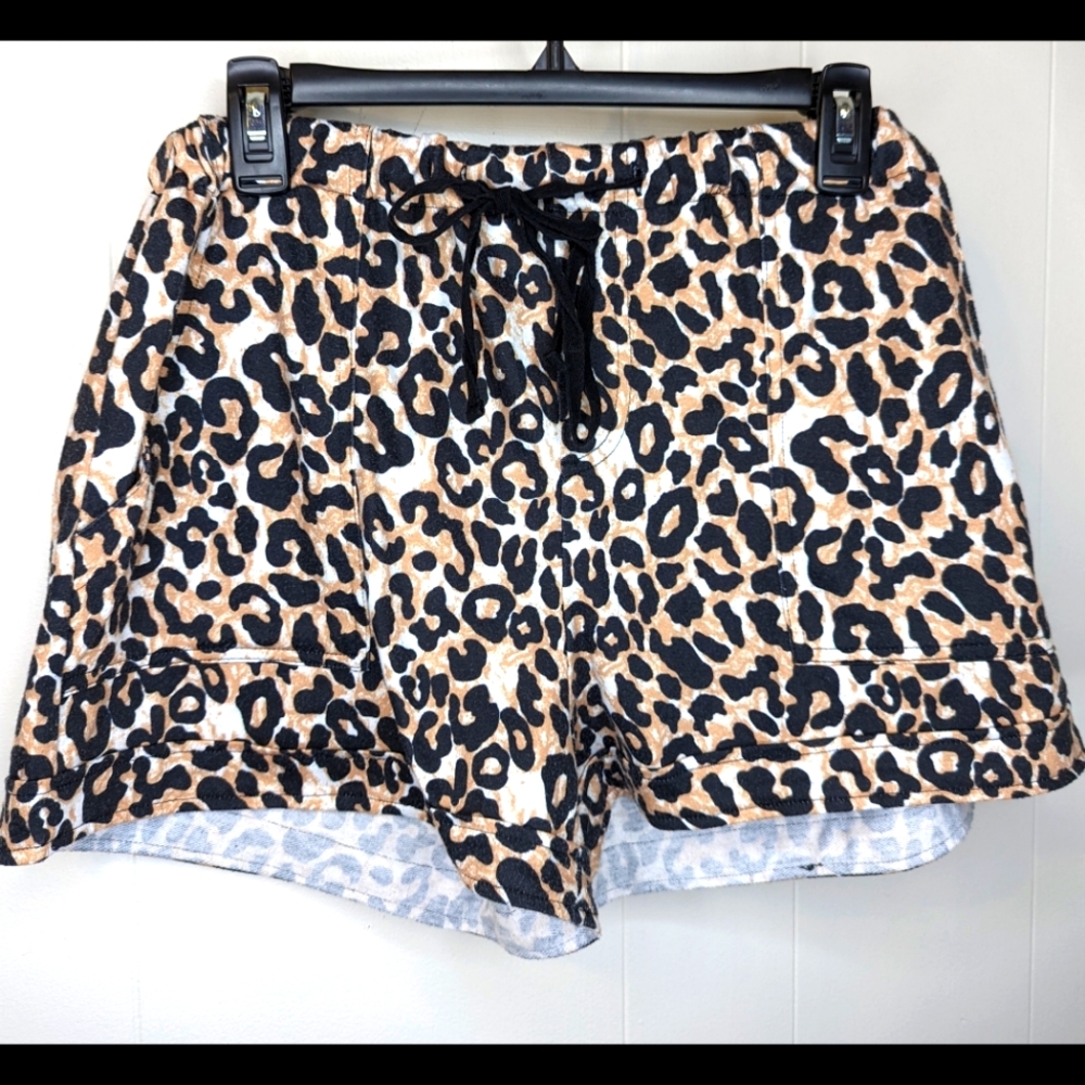 🐆 Cheetah Shorts with Back Pockets 🐆